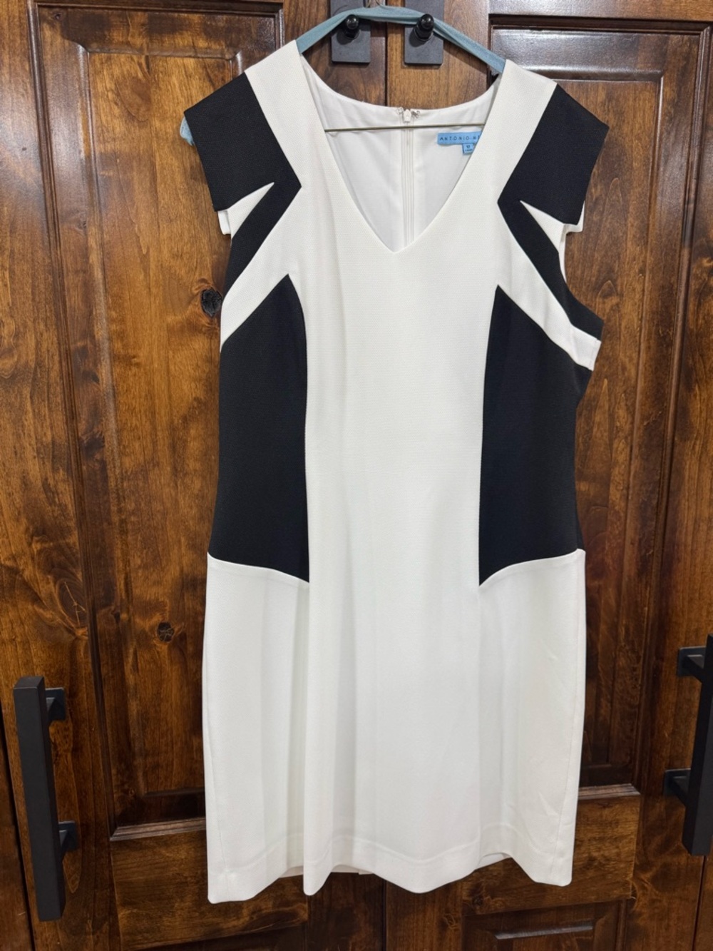 Antonio Melani Black and White V-Neck Colorblock Midi Dress